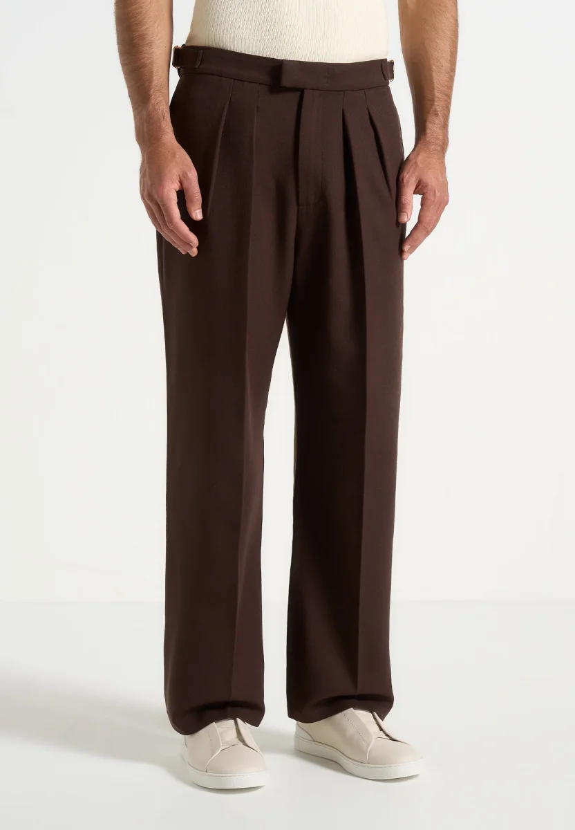 Pierre - Relaxed Fit Pleated Tailored Trousers - Brown