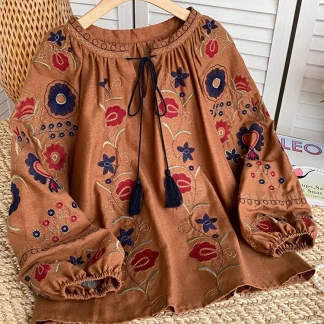 Blusa Bordada Gola Redonda