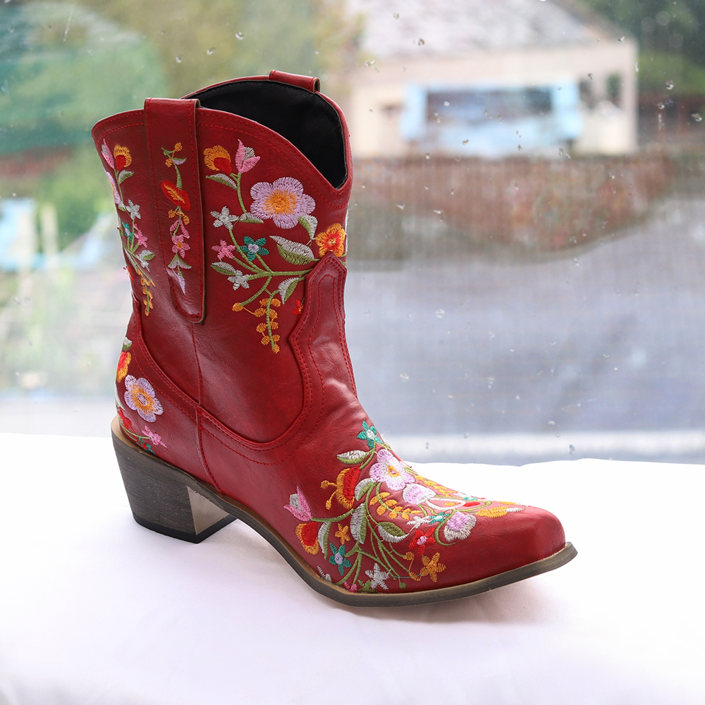 Bota Boho Modelo Texas com Bordados Floral - Image 8