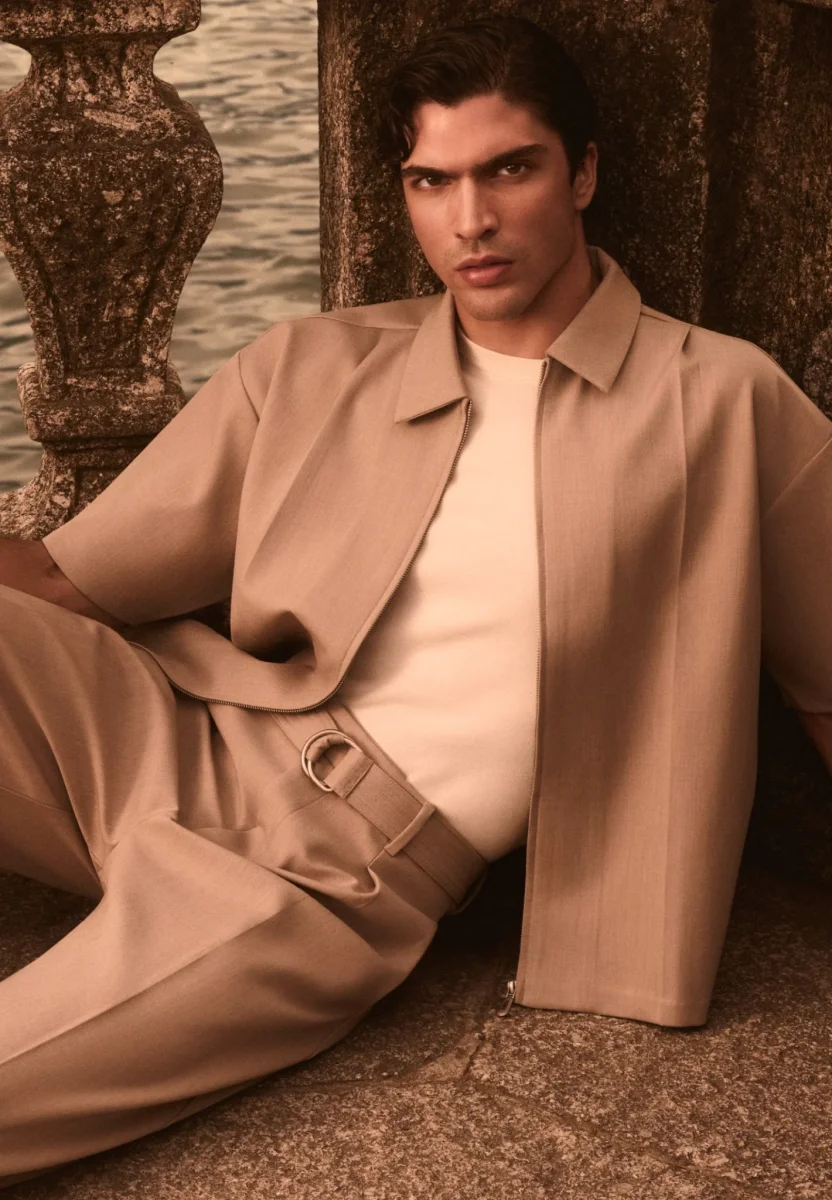 Aven - Boxy Shirt with Crease - Beige - Image 6