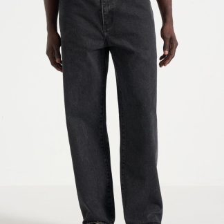 DN002 - Relaxed Fit Denim Jeans - Black