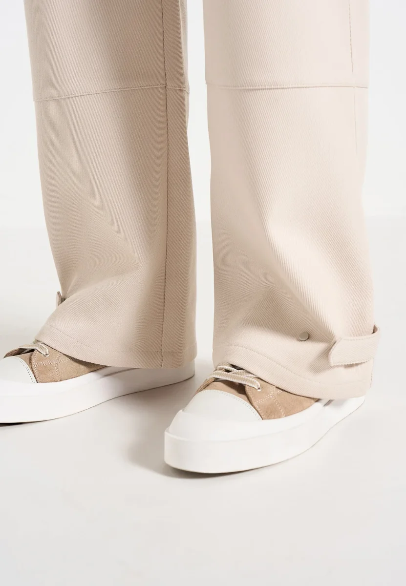 Mathis - Twill Signature Wide Leg Cargo Pants - Beige - Image 4