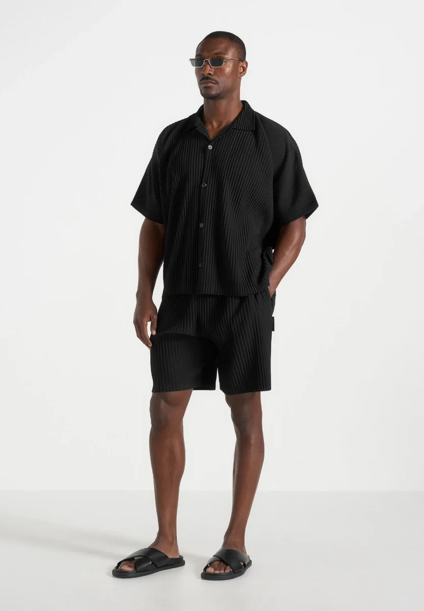 Drew - Pleated Shorts - Black - Image 3