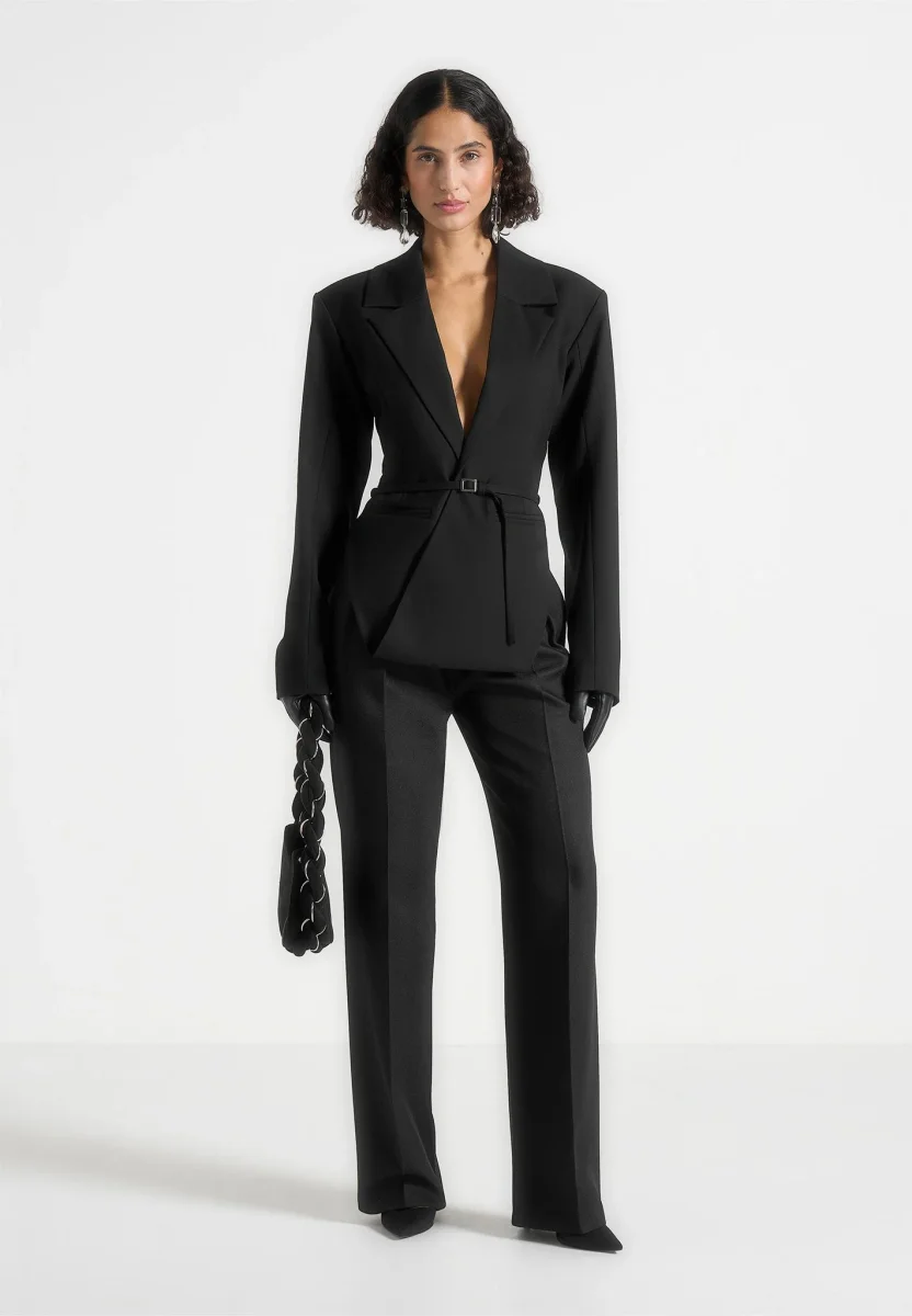 Yuna - Plunge Tailored Blazer With Belt - Black - Image 3
