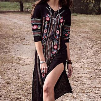 Vestido Preto Longo Bordado Fenda Lateral