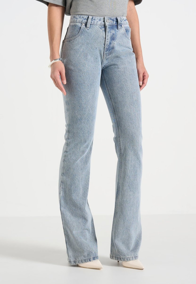 Abbie - Stacked Fit And Flare Jean - Mid Blue