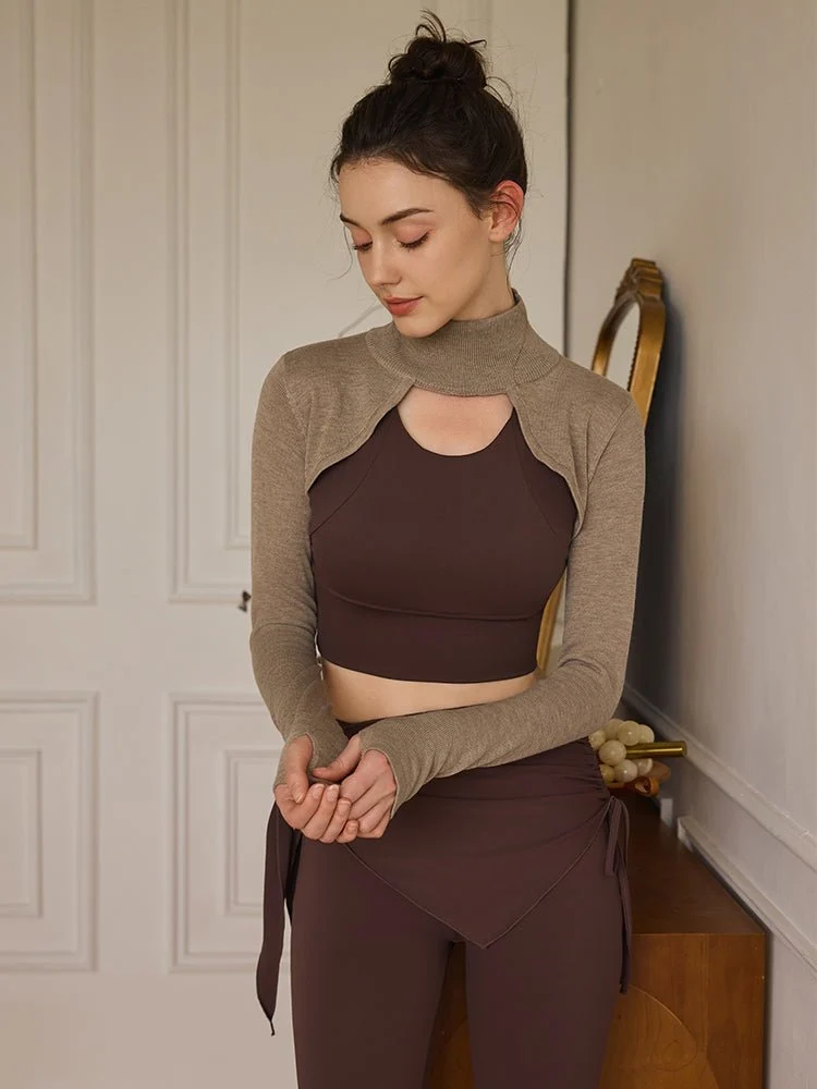 Knitted Sports Bolero Pullover - Image 3