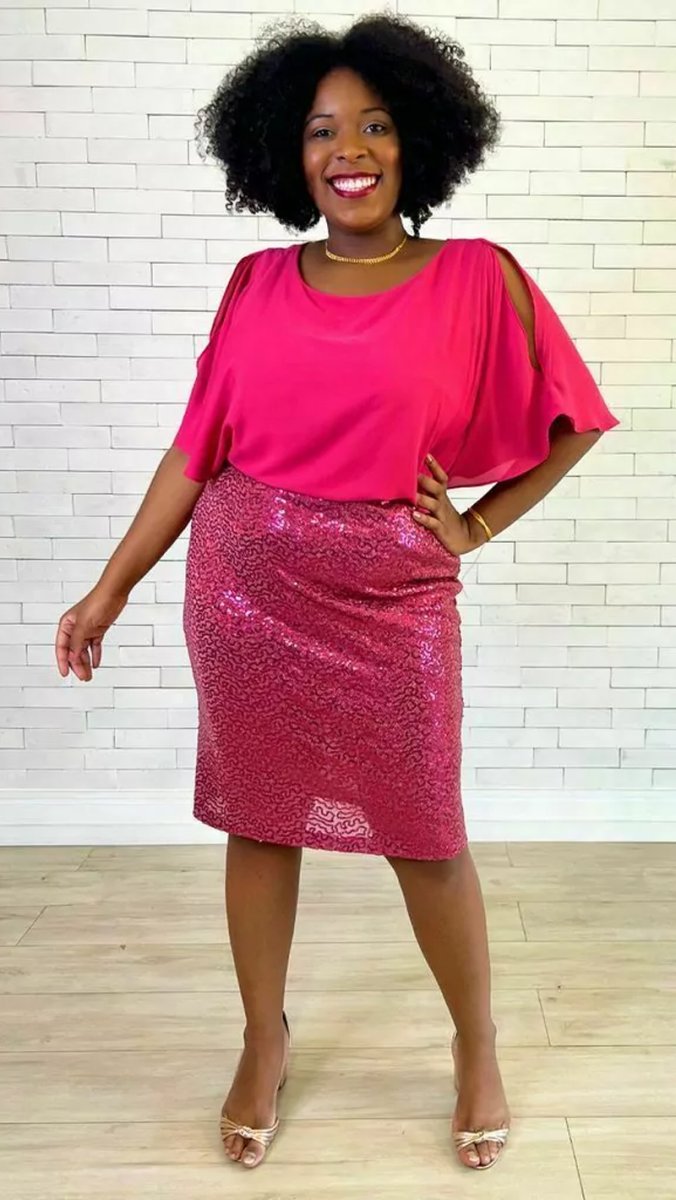 Vestido de Festa Midi Plus Size Paetês e Crepe - Image 5