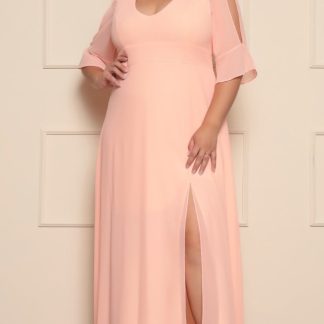 Vestido Plus Size de Festa com Abertura na Manga e Fenda